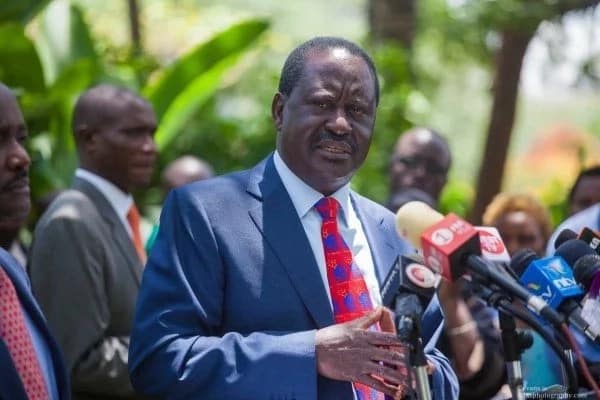 Raila 'Amchekelea' naibu gavana wa Kirinyaga kutokana na video yake ya aibu katika kongamano la Ugatuzi Kakamega