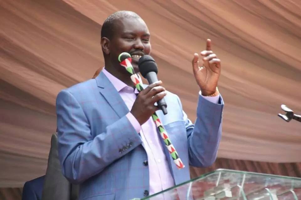 Acha kuwafukuza Waluhya Eldoret - Wabunge wa Jubilee kutoka Magharibi wamwambia Gavana Mandago