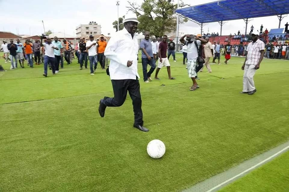 Raila plays football in a state-of-the-art stadium build by Joho (photos) -  Tuko.co.ke