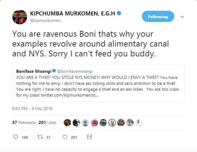 Huna uwezo wa kielimu wa kunikabili - Murkomen ampapura mwanaharakati Boniface Mwangi