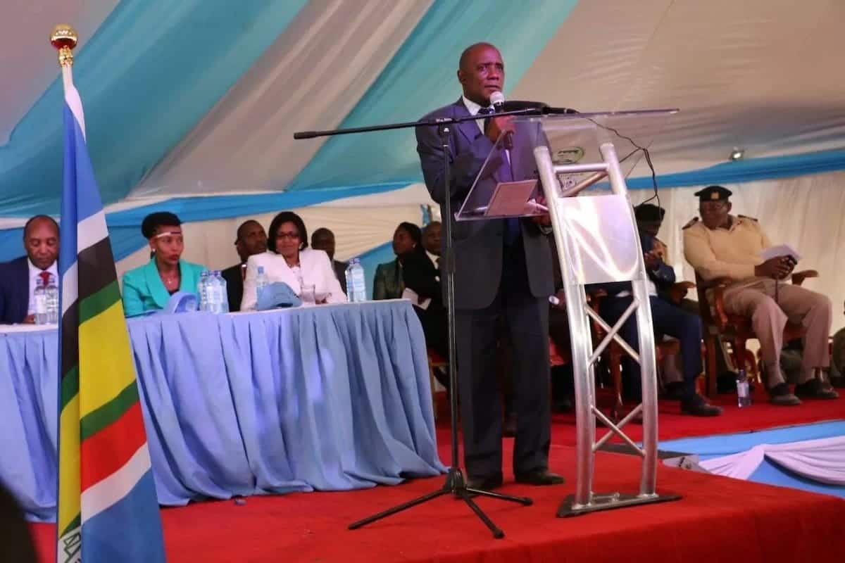 Kenyans give Swazuri team savage send-off as its turbulent term finally ends