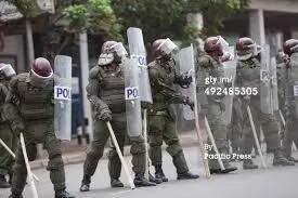 Serikali ina njama ya kutumia jeshi kuhujumu upigaji kura katika ,ngome ya NASA-Oburu Odinga