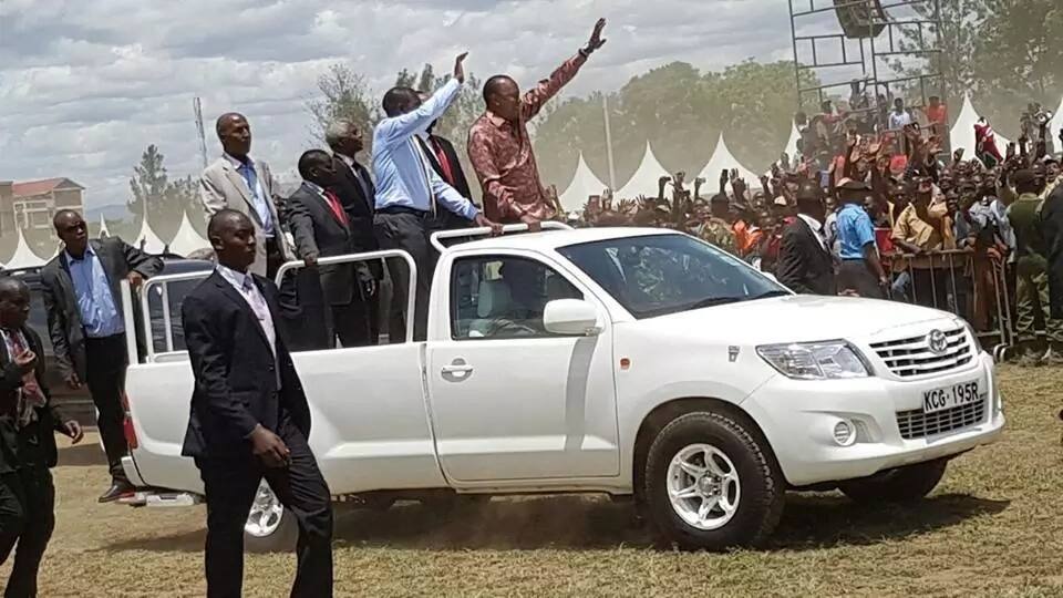 'Ocampo 6' arrive at Afraha stadium aboard a pick-up Tuko ...