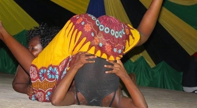 Why Mombasa women are using panties to sieve tea