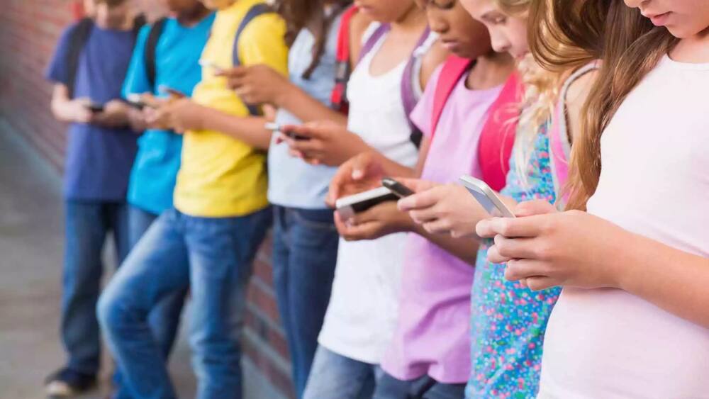 Seven year olds caught sexting in school