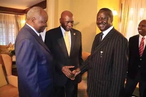 Politicians pray for ailing Mwai Kibaki