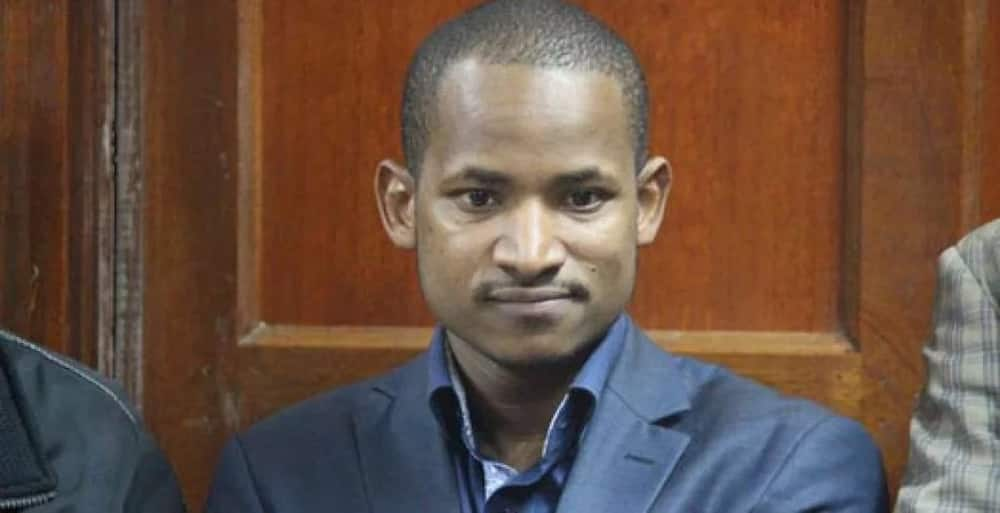 Babu Owino 'kumkumbatia' Uhuru Kenyatta katika hafla kuu Embakasi