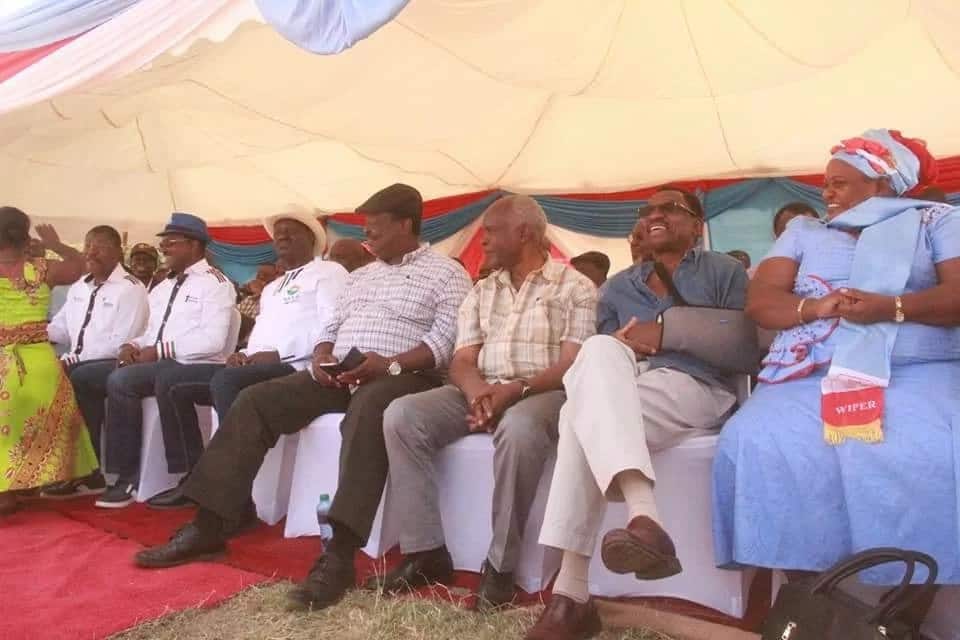 James Orengo spotted with a broken arm at NASA meeting in Machakos