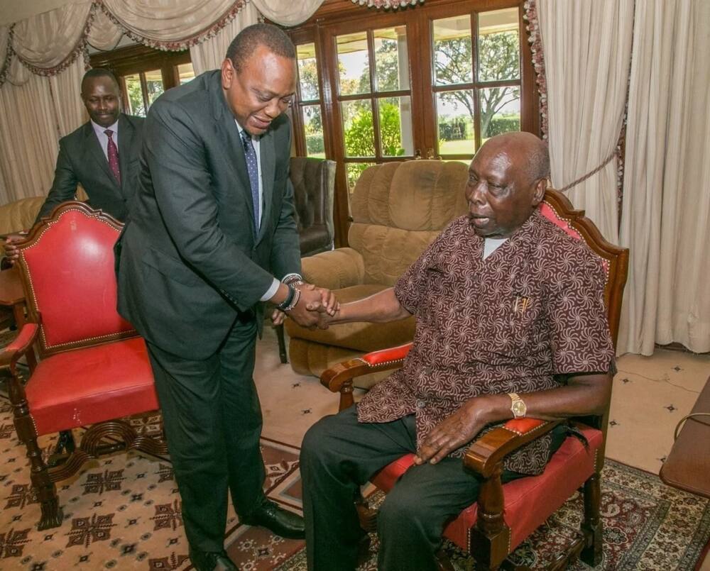 Uhuru drives himself to Nyayo stadium to inspect Moi's burial preparations