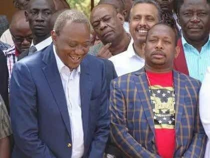 Vaa maski, Gavana Sonko amwambia Rais Uhuru baada ya kuingia jijini bila kujikinga