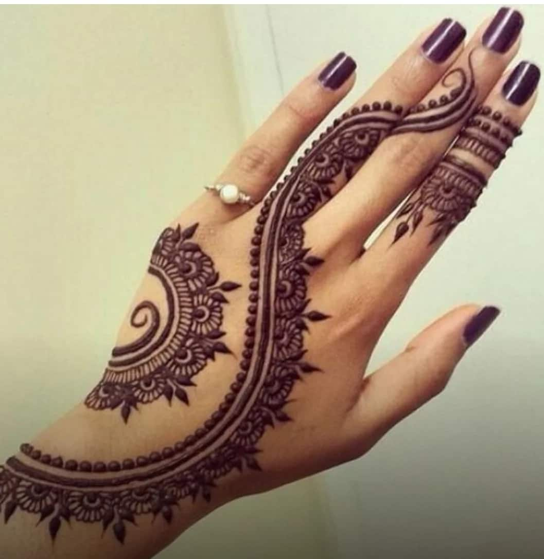 Mehndi Designs Of 2018 Bring A Chic Minimalism To India