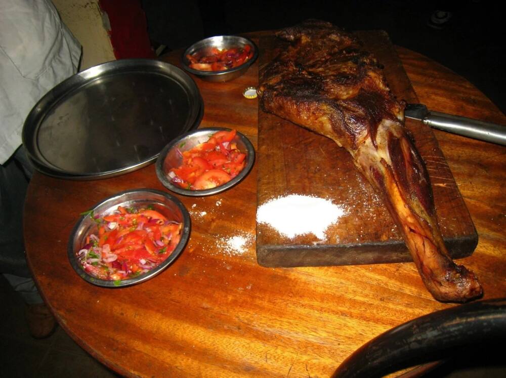 Njia za kuvutia za kuandaa mbuzi choma msimu huu wa likizo(picha)