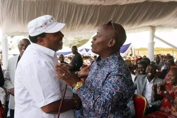 Gavana wa Kiambu William Kabogo avamia afisi za Jubilee wakati wa uteuzi