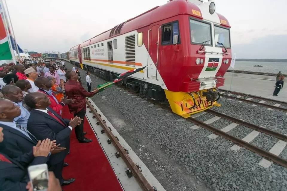 Uhuru apunguza nauli za treni ya SGR kwa kiwango kikubwa