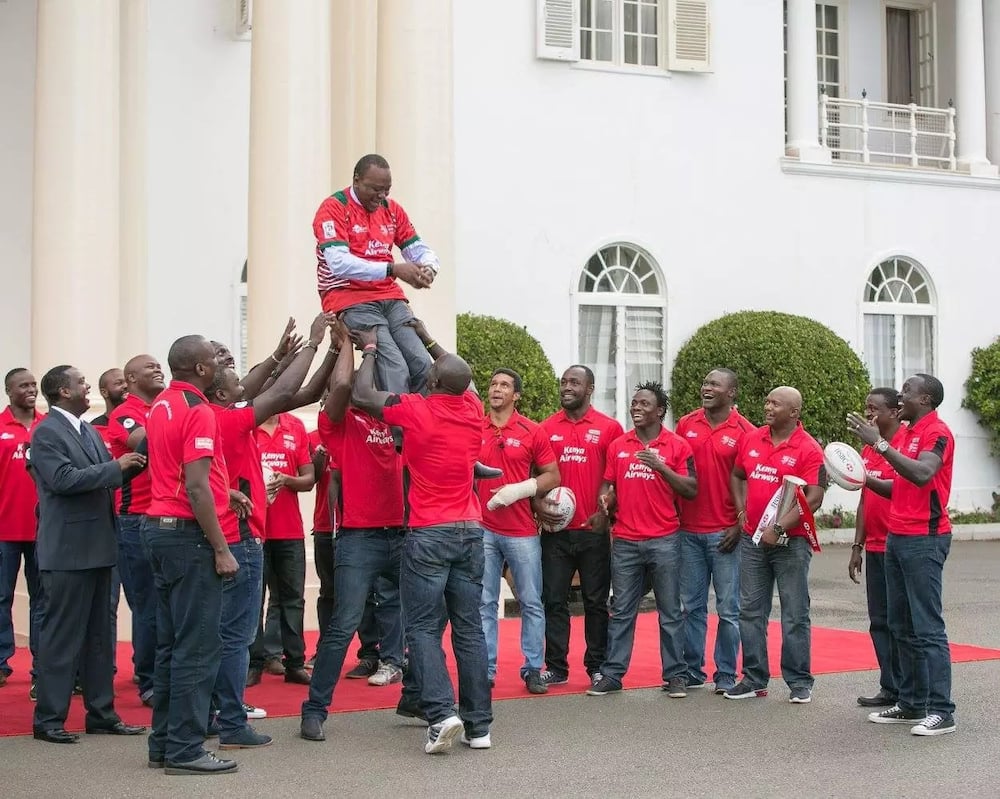 President Uhuru rewards Kenya Sevens team KSh 10m