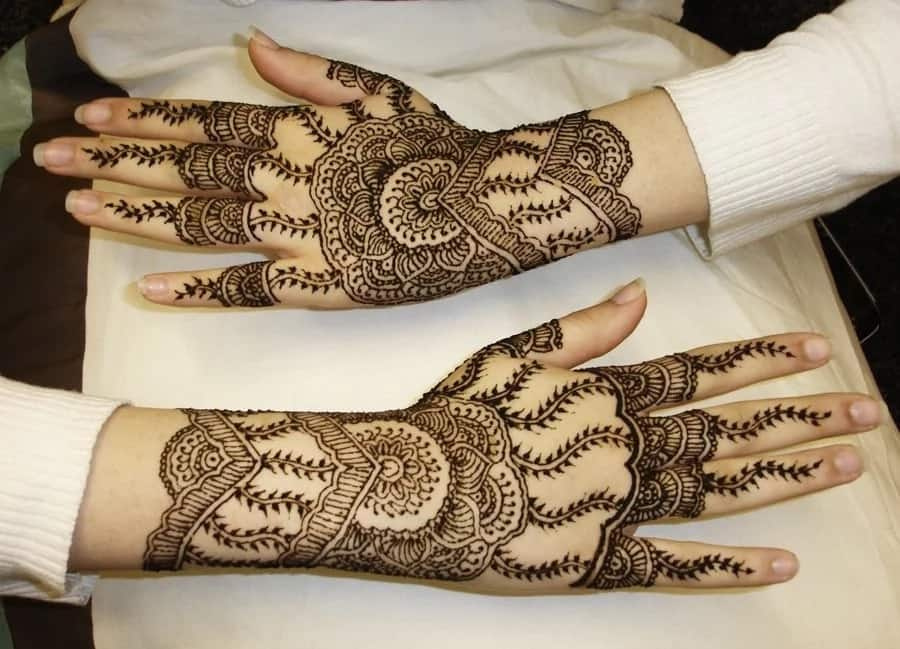 Unique Mehndi Designs For The Back Of Your Hands by Mehndi By Gurps ::  Khush Mag