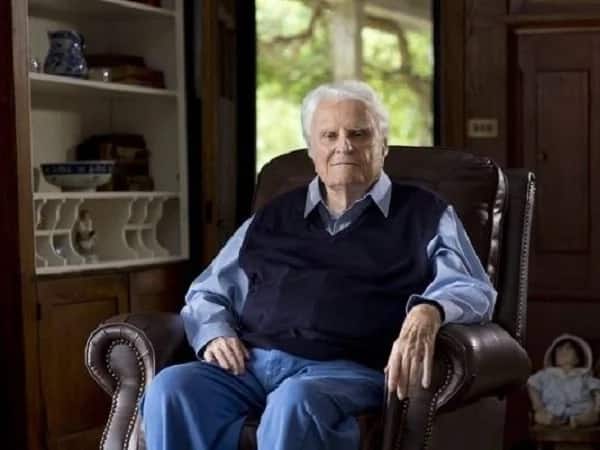 He preached the Gospel with persistence and humility - Uhuru mourns America's greatest preacher Billy Graham