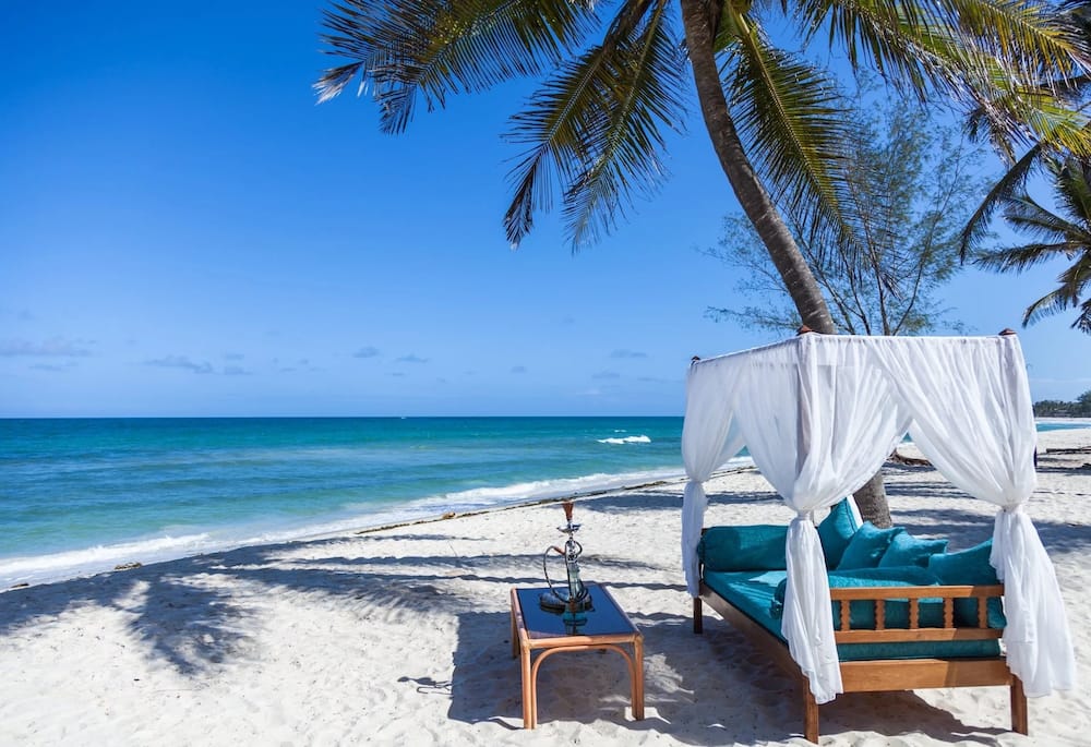 beach hotels in Mombasa
