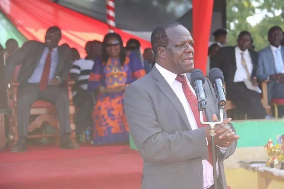 Waombolezaji wamkemea Gavana Oparanya kwa kumtaja Moi kwenye misa ya watoto 14 waliofariki