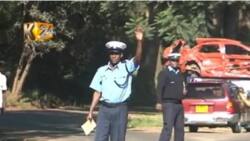 Polisi wa trafiki aliyekuwa akichukua hongo agonga mti akikimbizwa na maafisa wa kupambana na ufisadi