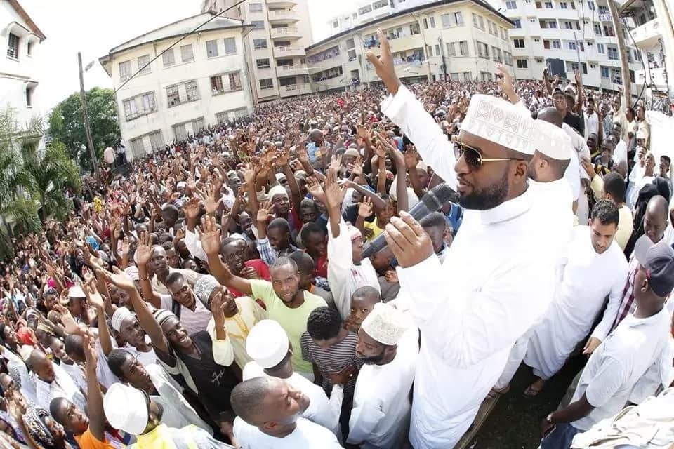 Photos that prove Hassan Joho is still the darling of many Mombasa residents