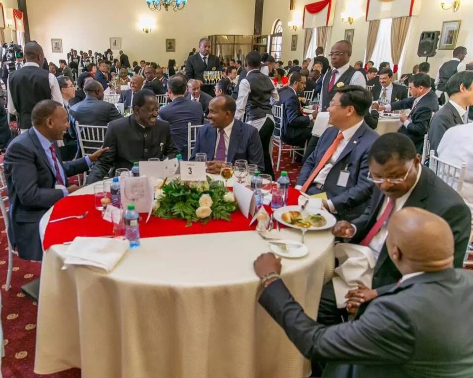 President Uhuru meets Raila at State House