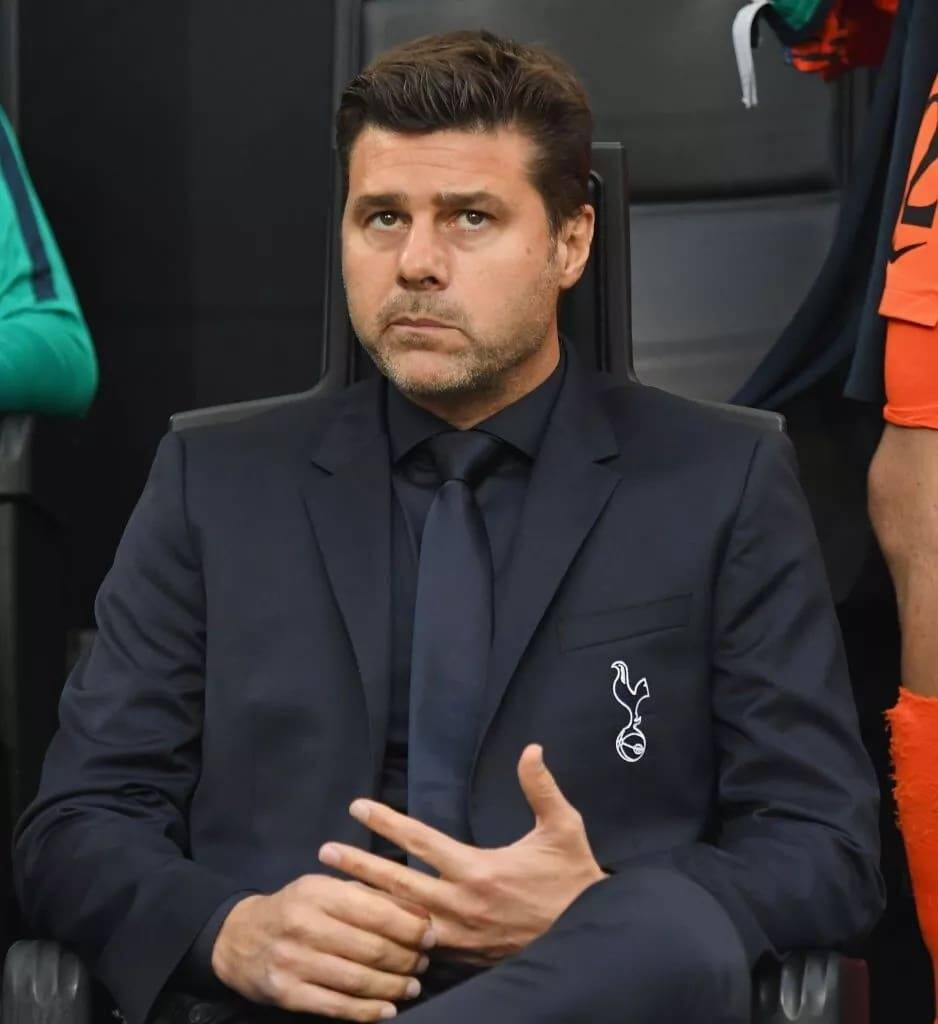 Tottenham boss shuts down rumors linking him to Manchester United job