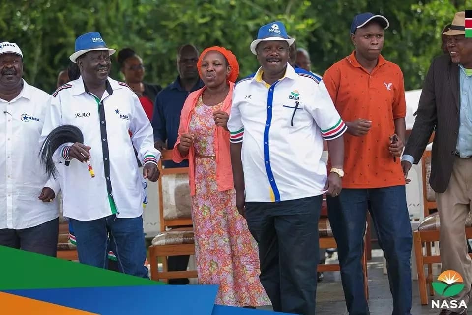 Kwa mara nyingine tena, mashairi na nyimbo za Jubilee vyalazimishiwa Raila, Murang’a
