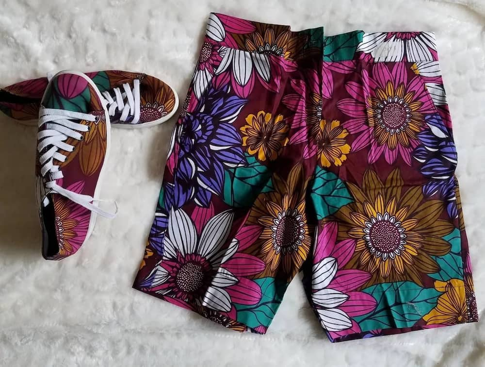 Ankara shorts for men
Ankara fabric shorts
Ankara beach shorts