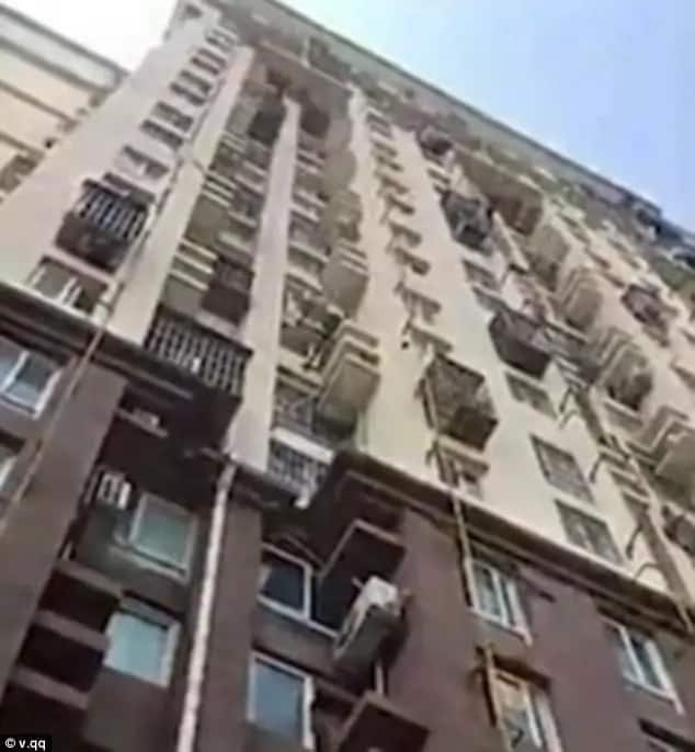 Boy, 7, injured after imitating cartoon character and jumping from 10th floor of building (photos, video)