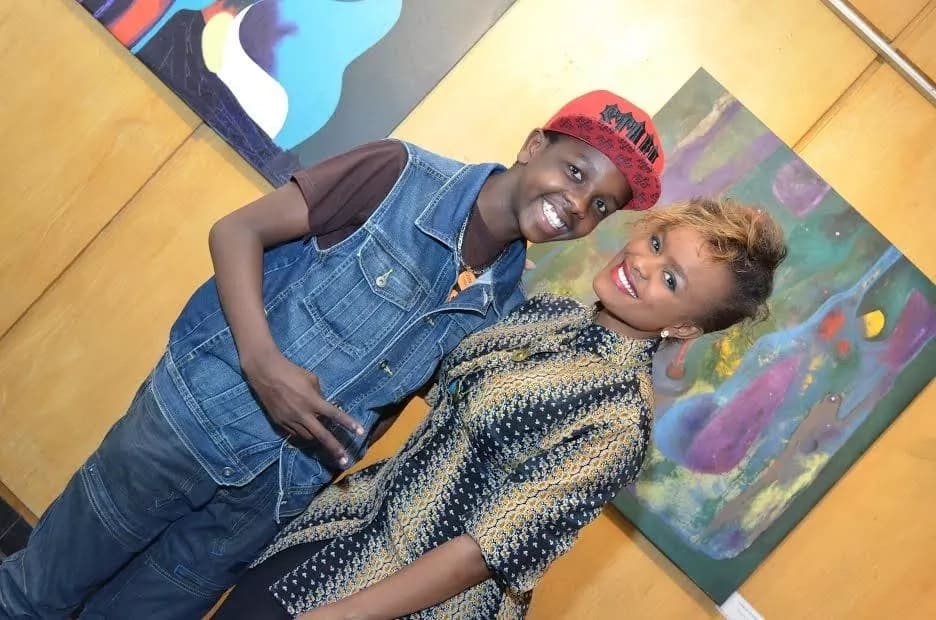 Machachari star Govi introduces his REAL mother and cute sister (Photos)