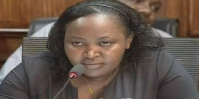 Afisa mkuu Ikulu akiona cha mtema kuni kwa 'kuwachezea akili' wananchia