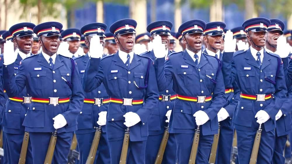 Nyeri: Local church thanks police officers for selfless work, gifts them with goodies