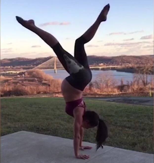 A pregnant woman practiced yoga right until the day before she gave birth – and she delivered the baby in TEN MINUTES!