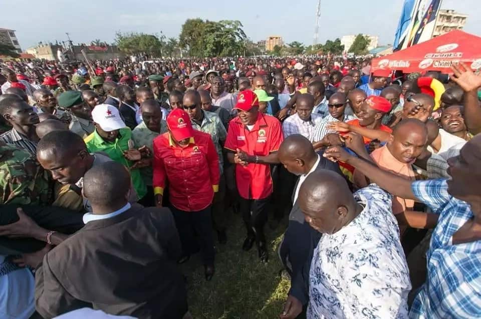 Uhuru's lie about Kalonzo Musyoka BADLY backfires