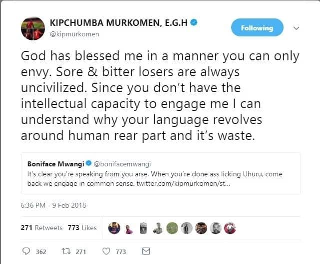 Huna uwezo wa kielimu wa kunikabili - Murkomen ampapura mwanaharakati Boniface Mwangi