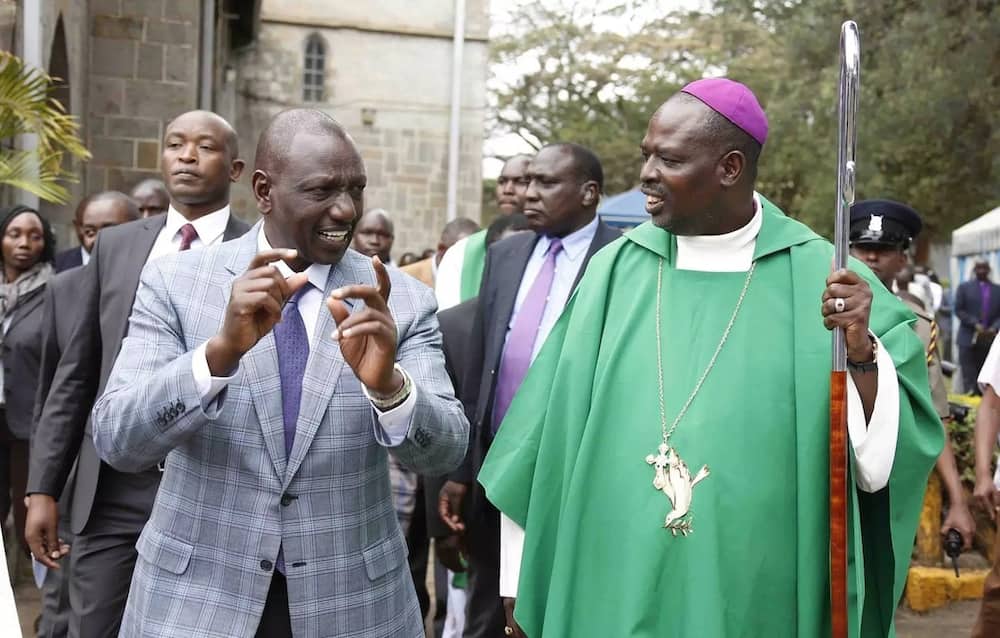 William Ruto delivers KSh 8 million at church fundraiser