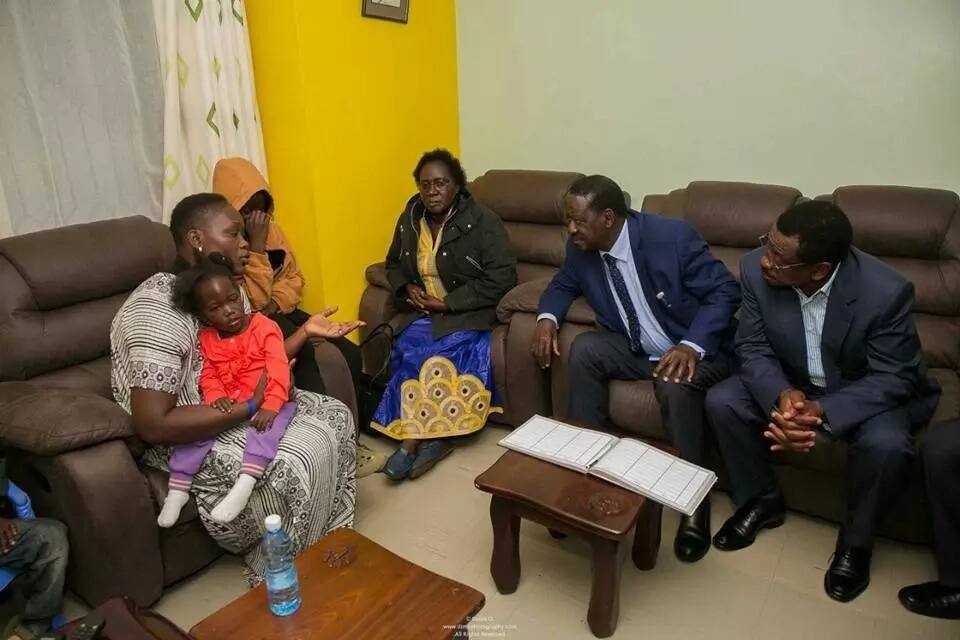 Raila visits the family of the late Chris Musando