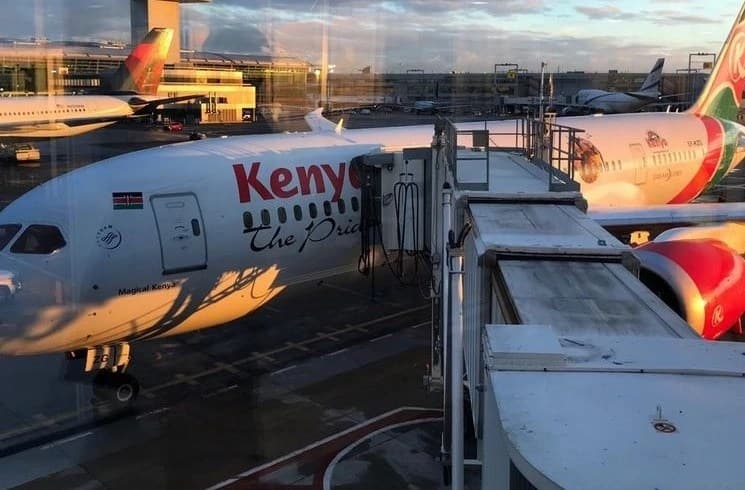 kq flight arrive in jfk