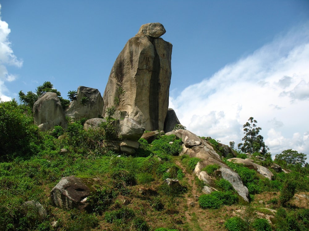 Ikhonga Murwi - Crying Stone