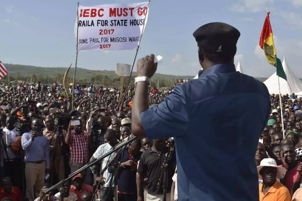 Raila met Musalia Mudavadi to discuss the failed IEBC dialogue