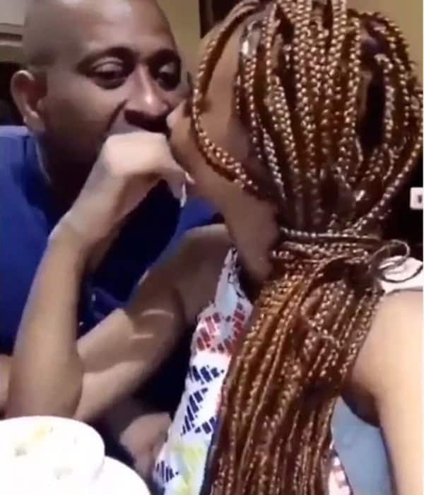 Diamond Platinumz's new mpango wa kando Tunda captured kissing another sponsor