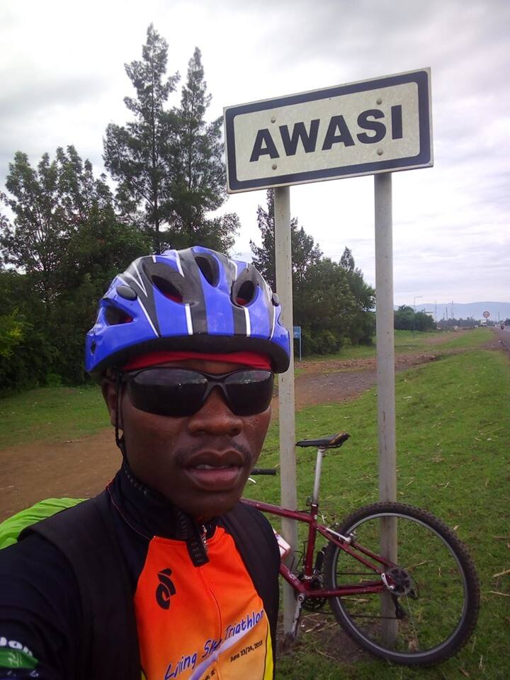 JKUAT university student cycles over 500 km to encourage use of bicycles in Kenyan cities and towns