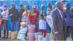 William Ruto's Inauguration: Business Booms at Kasarani as Kenyans Sell National Flag, Snacks