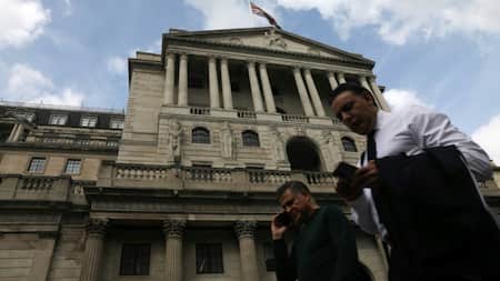 BoE intervenes as IMF criticises UK budget