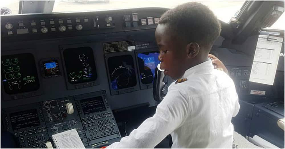 Graham Shema: Boy (7), Spitzname Captain, wird in Uganda für seine Luftfahrtfähigkeiten berühmt