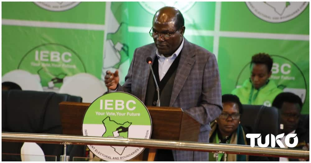 Tume ya IEBC Yawatimua Wanasiasa Katika Ukumbi wa Bomas.