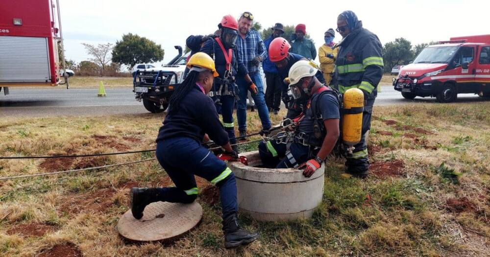 6 year old, missing, child, open manhole, Soweto, search and rescue teams