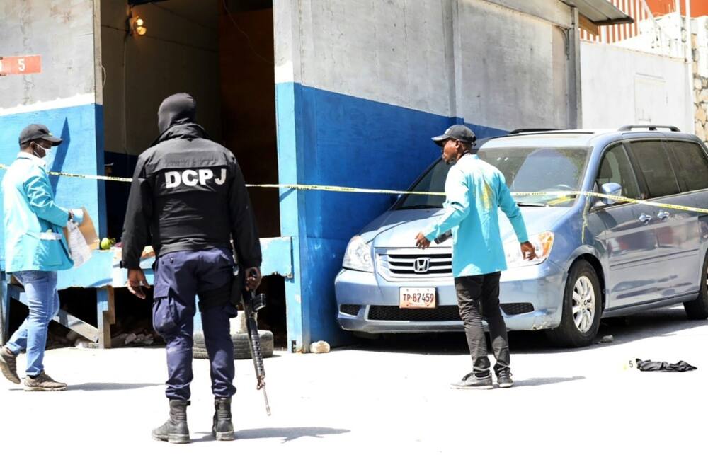 A judicial police agent outside the residence of Haitian president Jovenel Moise, a few hours after his assassination in July 2021