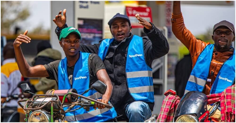 Happy riders after being gifted fuel. Photo: SportPesa.